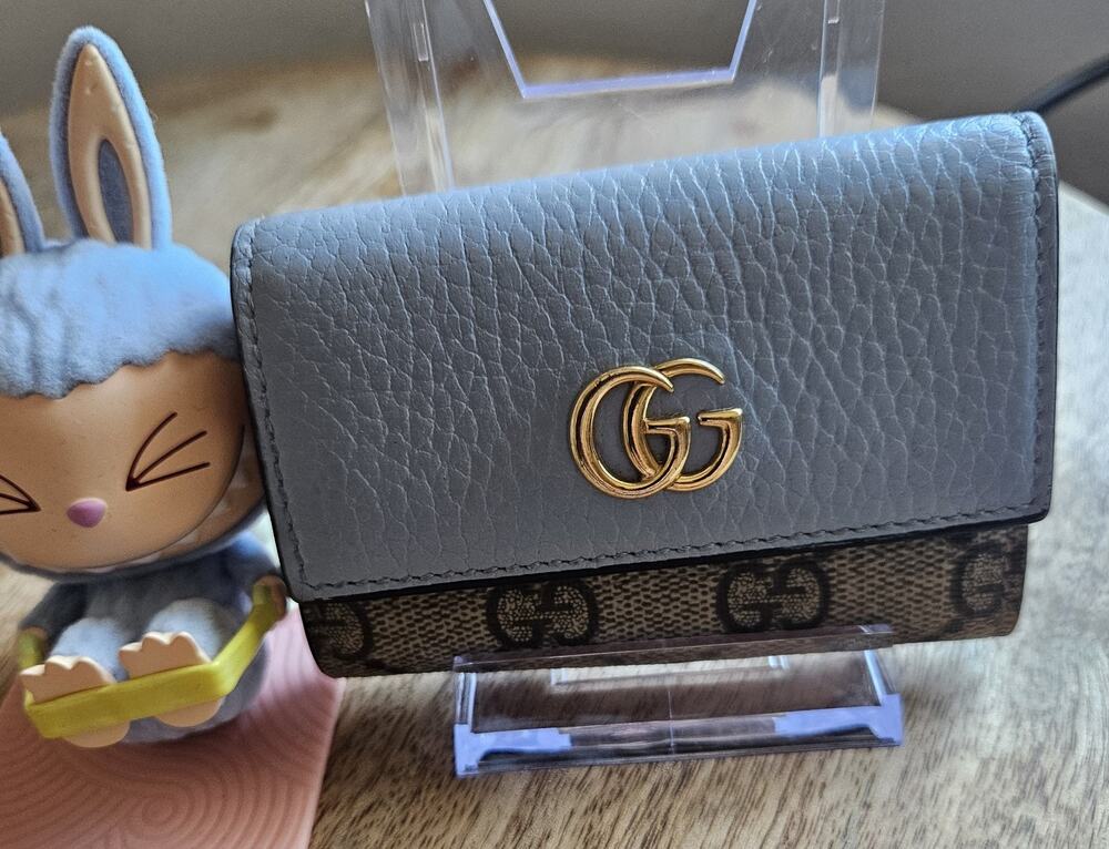 Gucci GG Marmont Leather 6-Key Case Blue with Tag